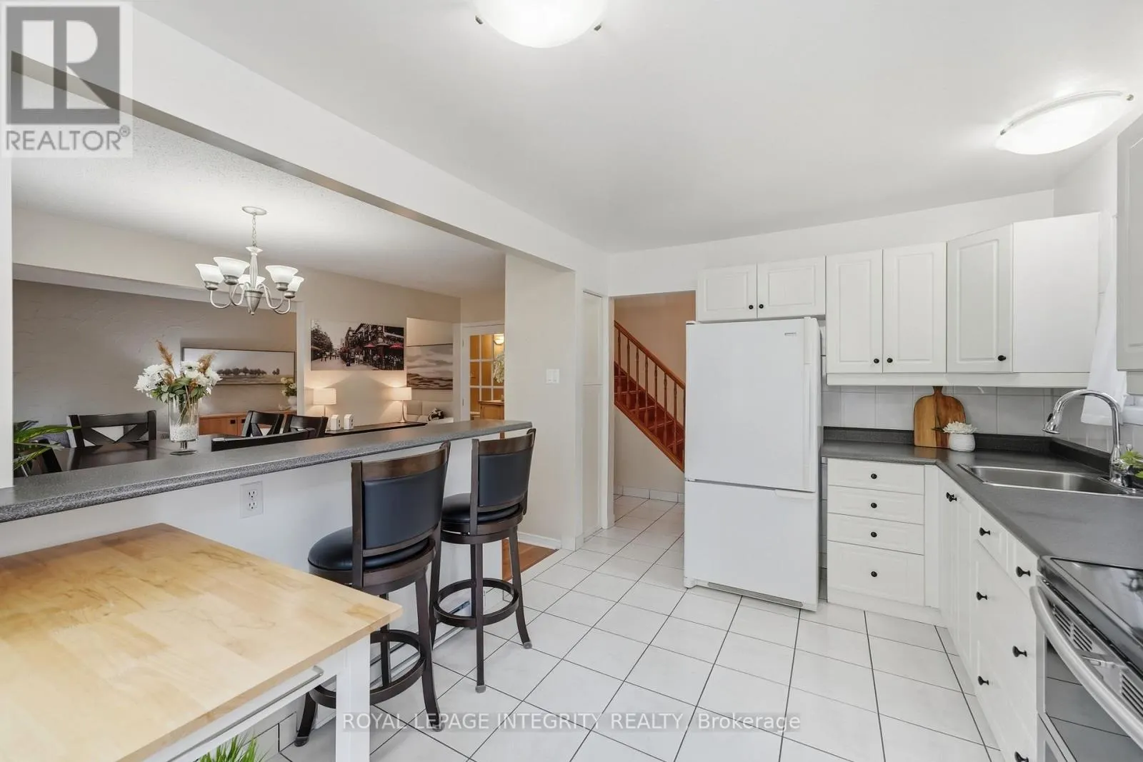 248 SALTER CRESCENT