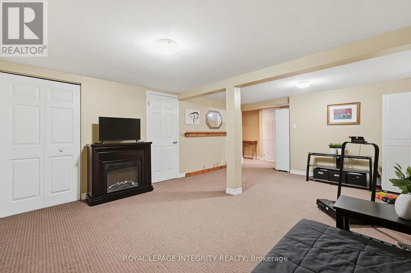 248 SALTER CRESCENT