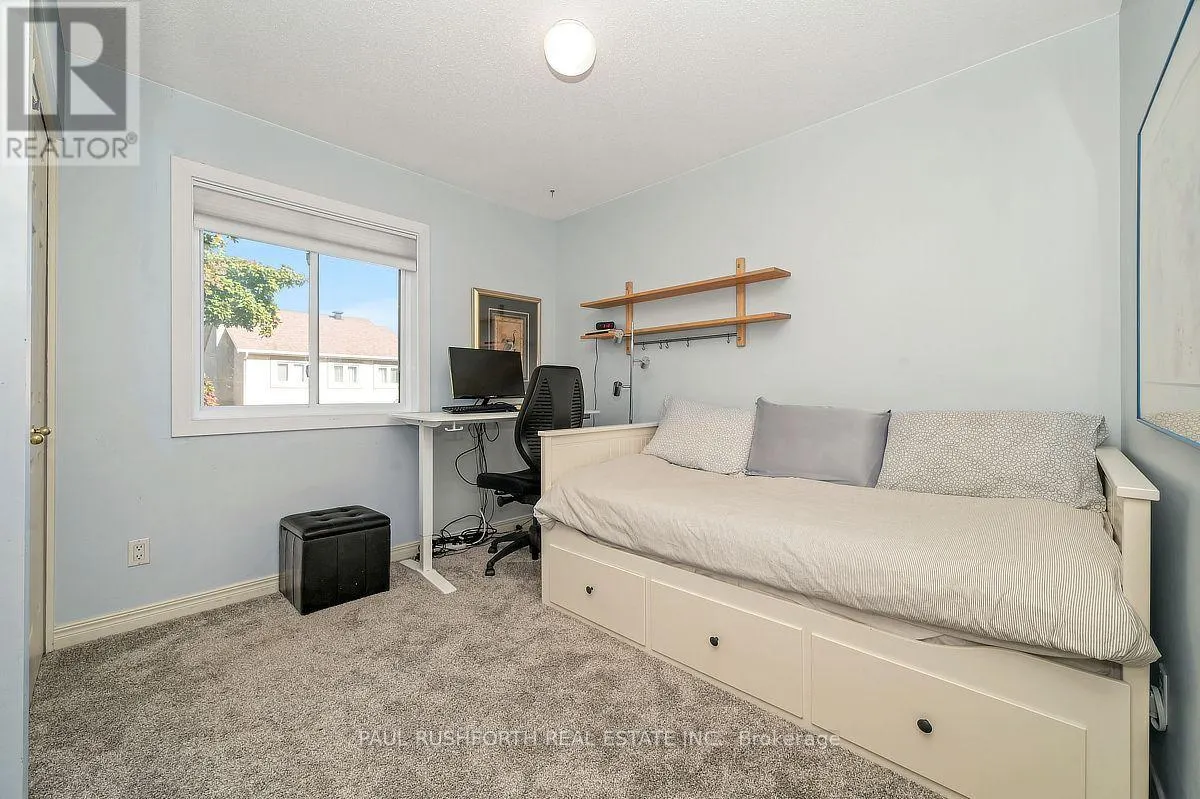 11 AVONHURST AVENUE