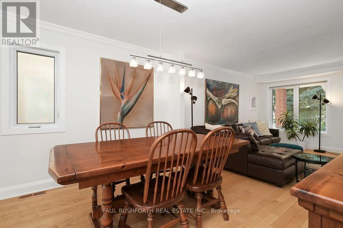 11 AVONHURST AVENUE