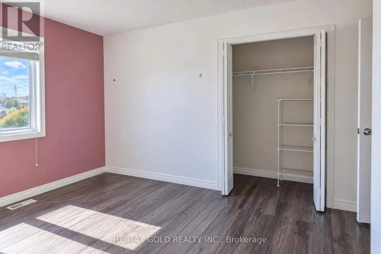 31 MELINDA STREET W