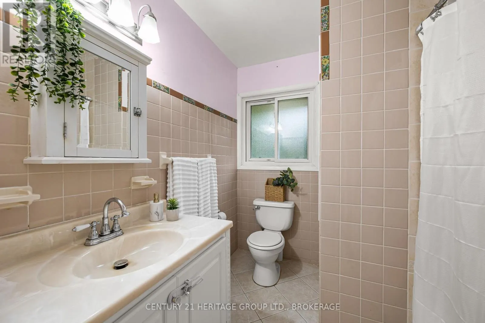 413 MAPLE RIDGE DRIVE