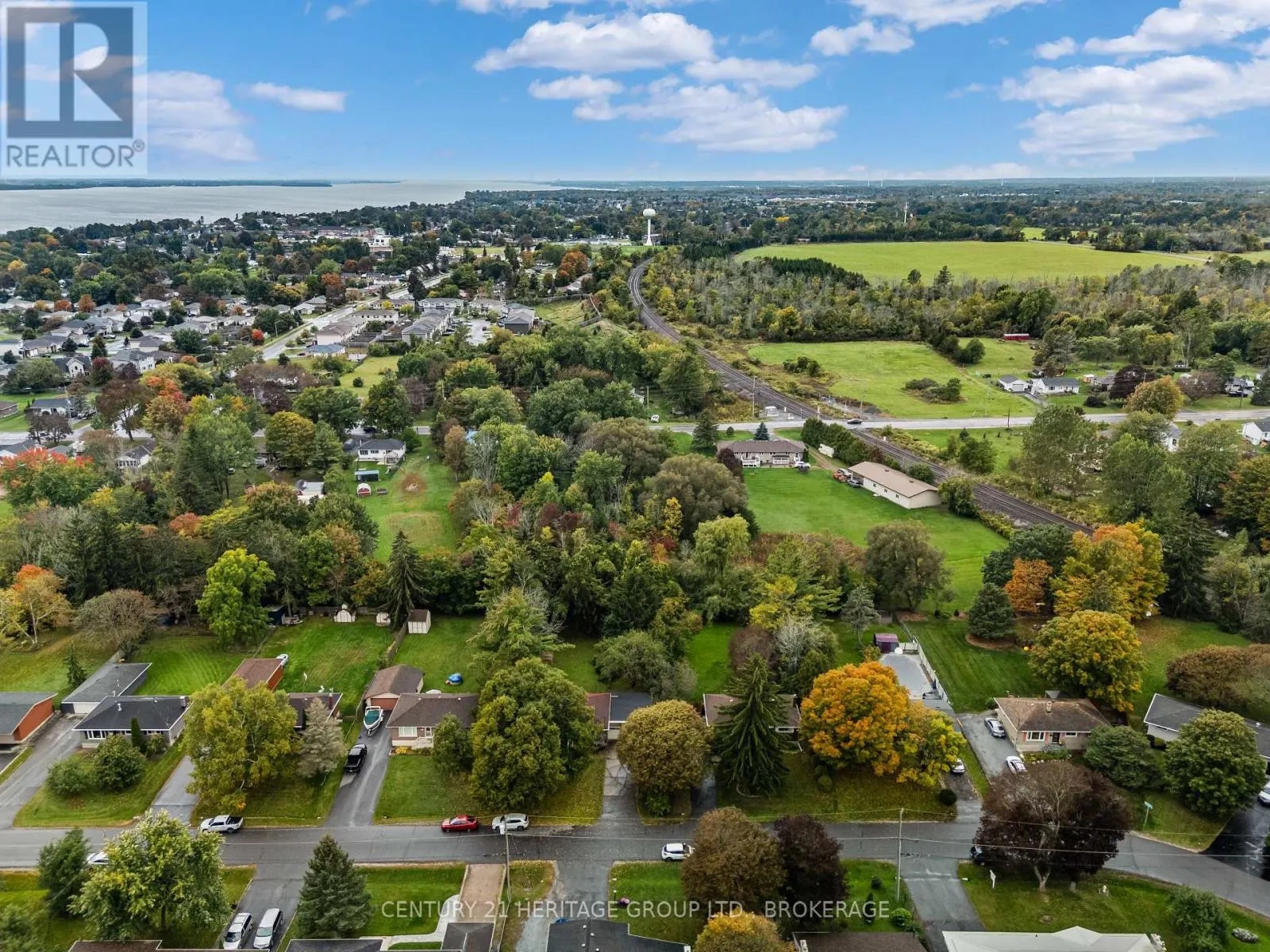 413 MAPLE RIDGE DRIVE