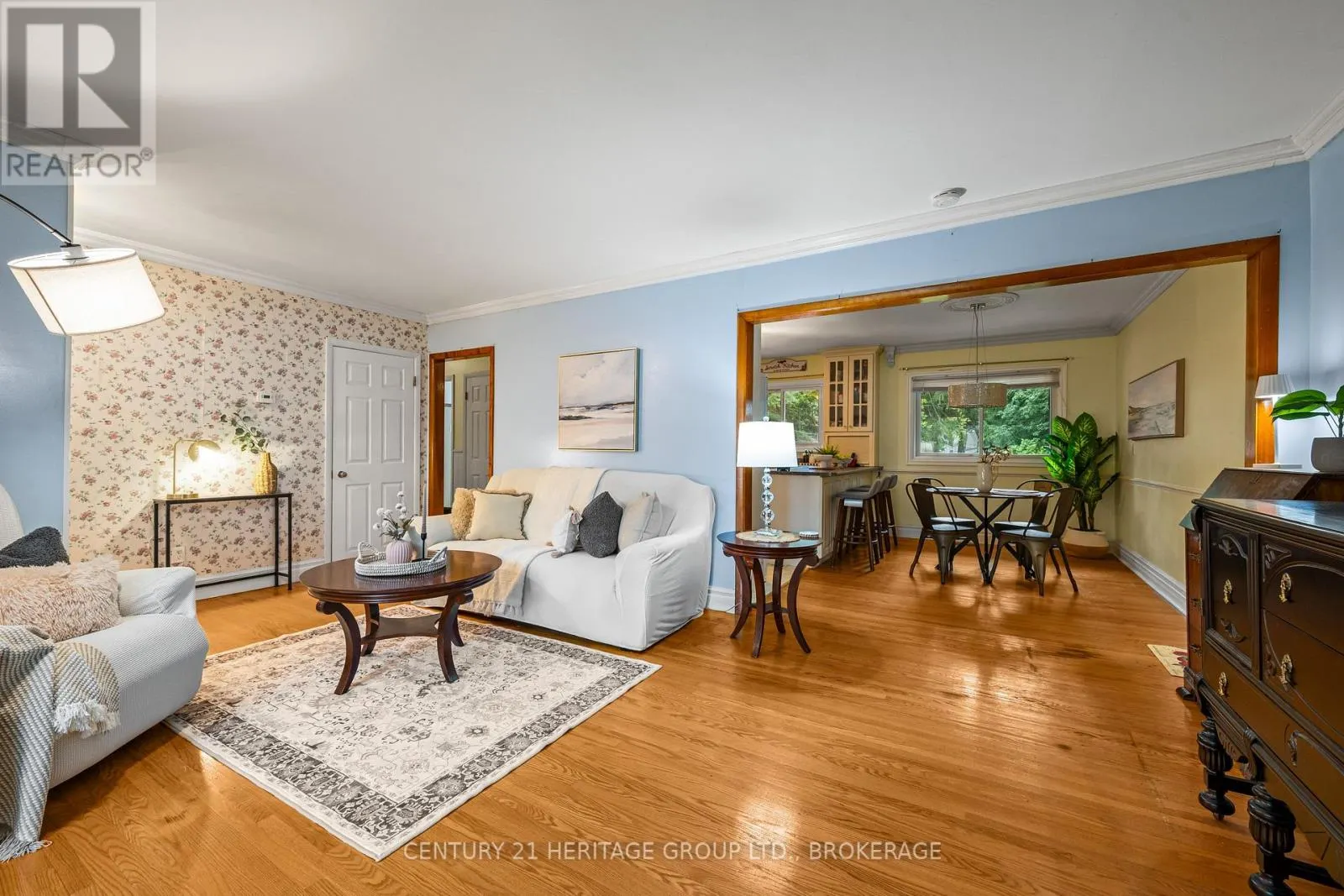 413 MAPLE RIDGE DRIVE