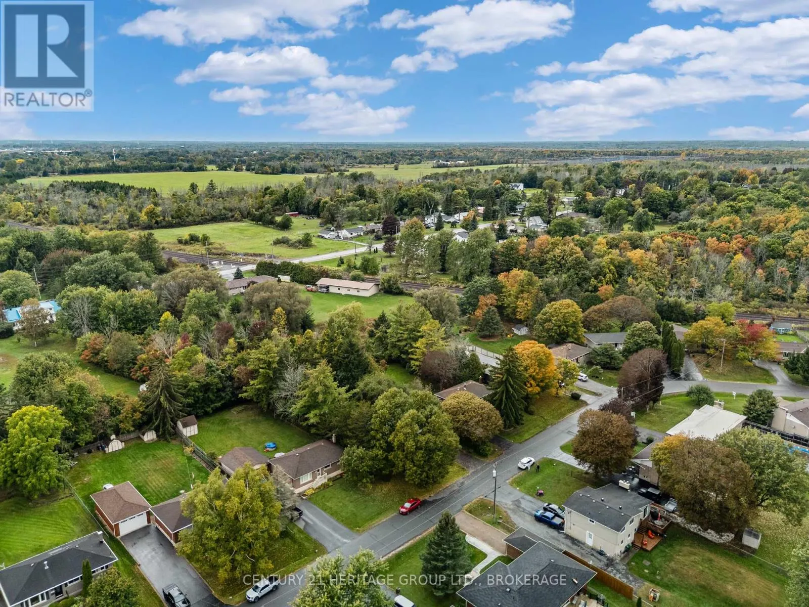 413 MAPLE RIDGE DRIVE