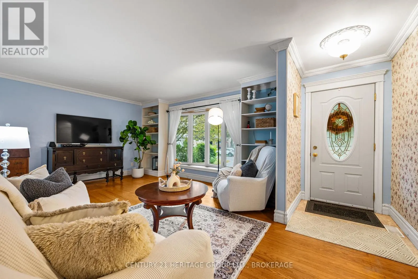413 MAPLE RIDGE DRIVE