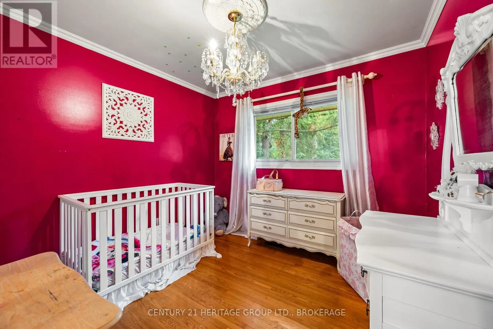 413 MAPLE RIDGE DRIVE