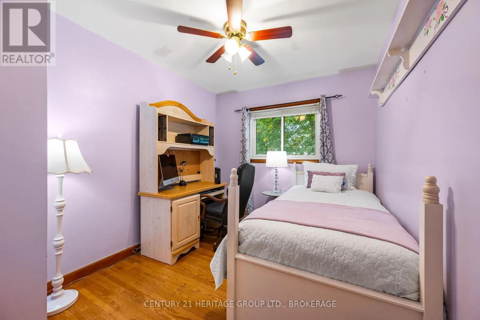 413 MAPLE RIDGE DRIVE