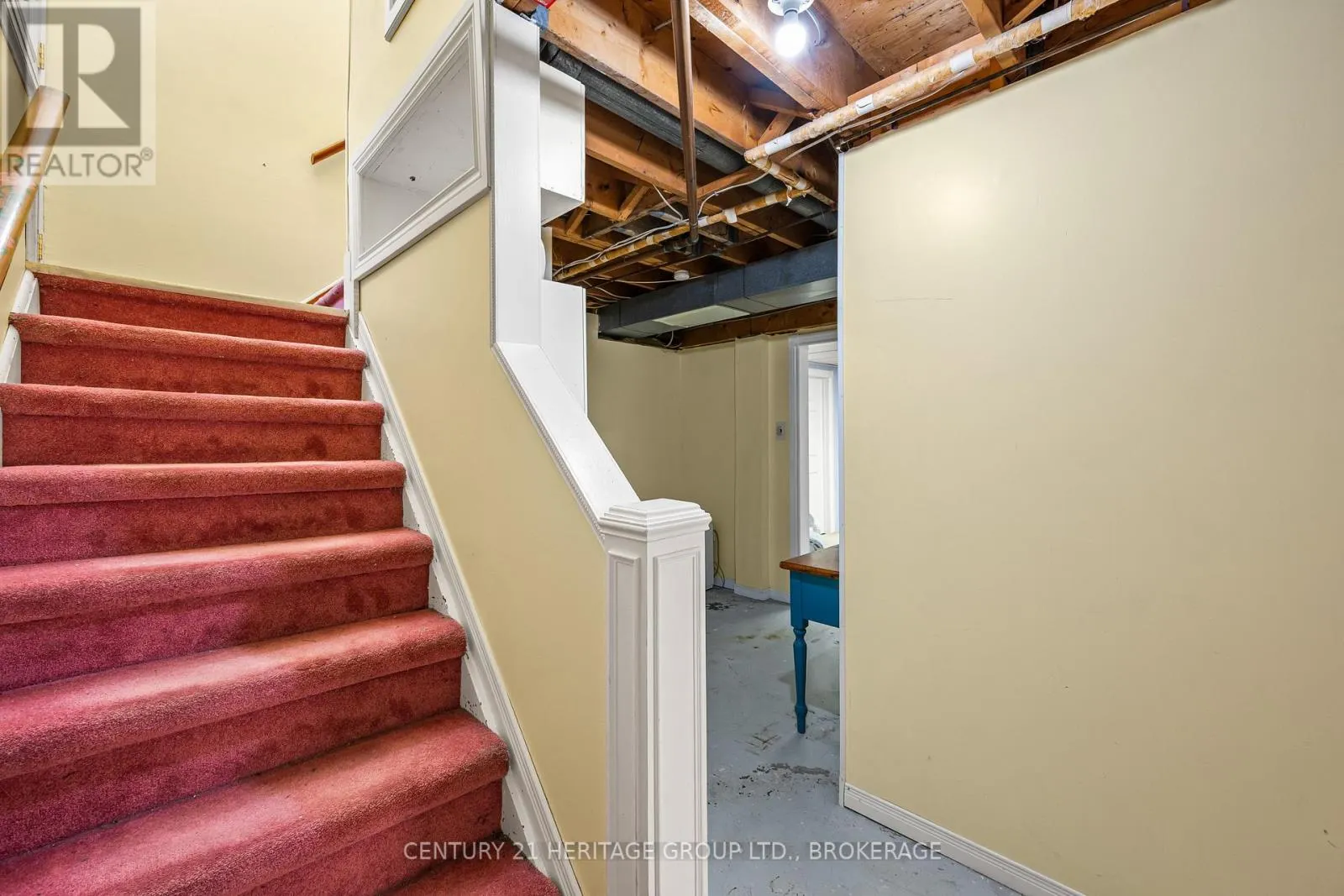 413 MAPLE RIDGE DRIVE