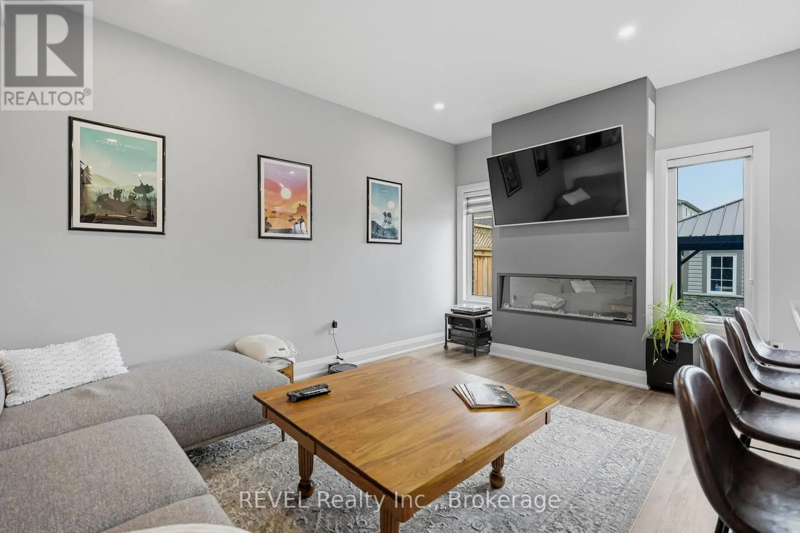 11 LYMBURNER STREET