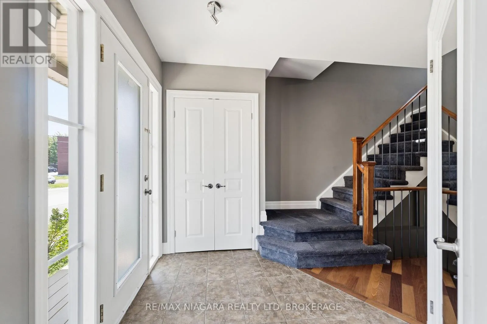 291 VINE STREET