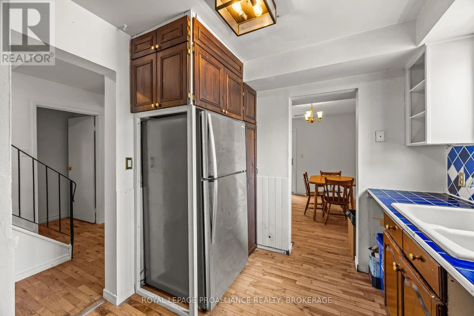 42 WYCLIFFE CRESCENT