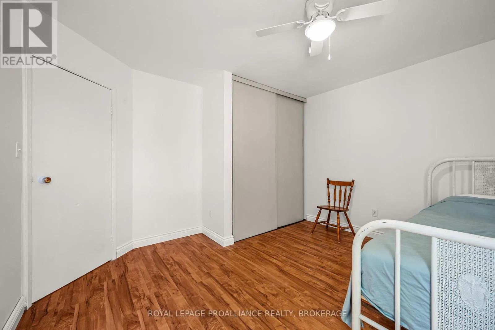 42 WYCLIFFE CRESCENT