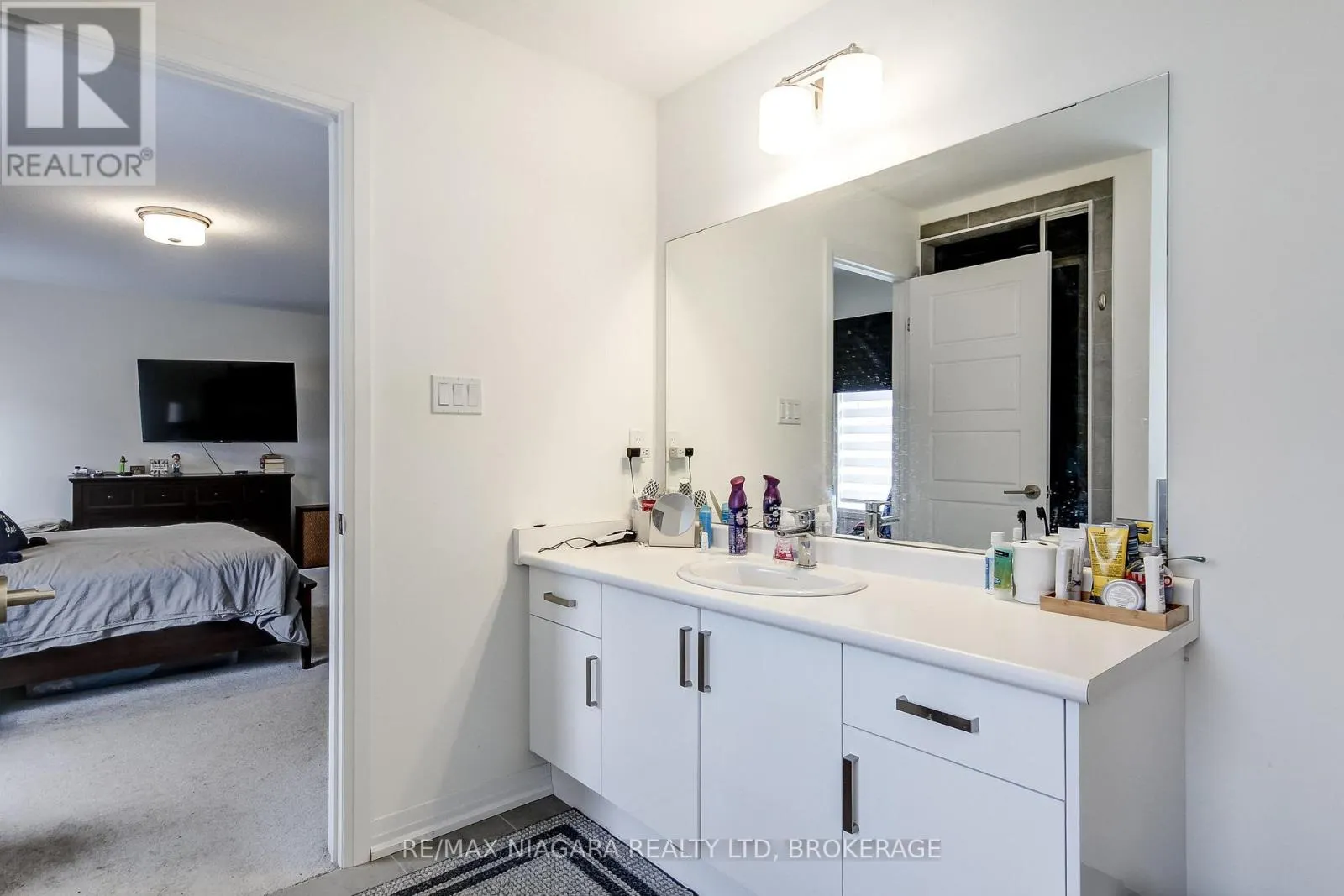 10 INGALLS AVENUE