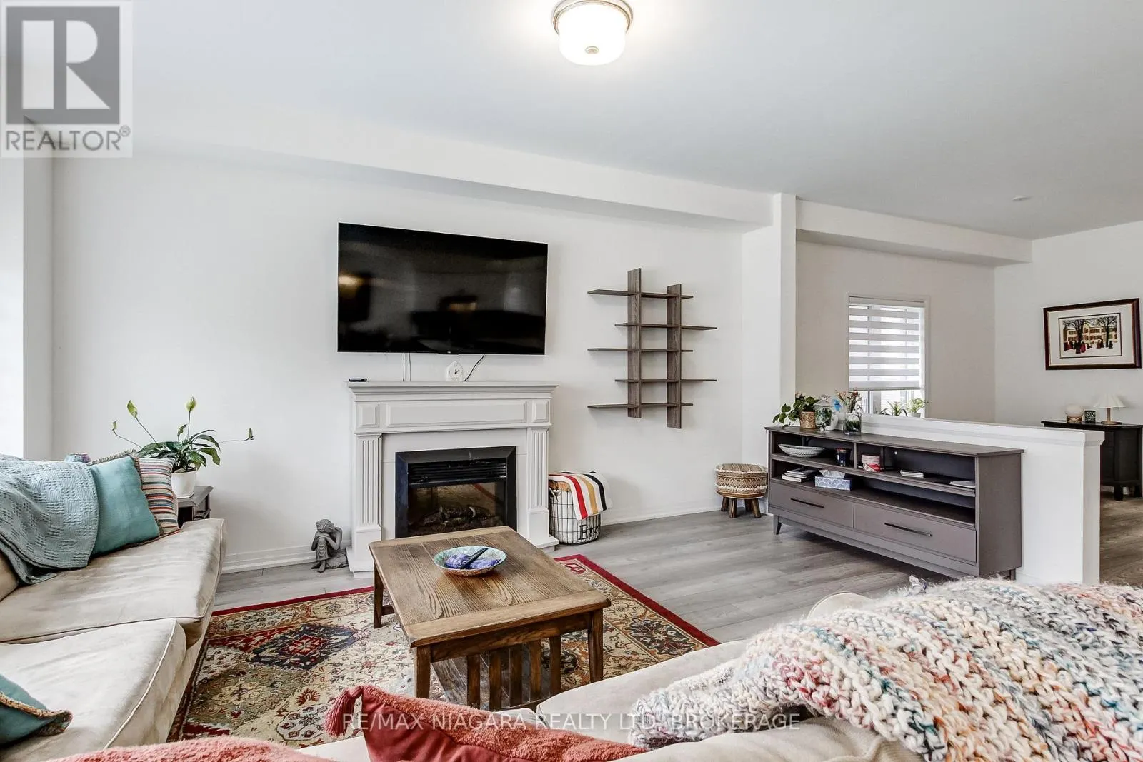 10 INGALLS AVENUE