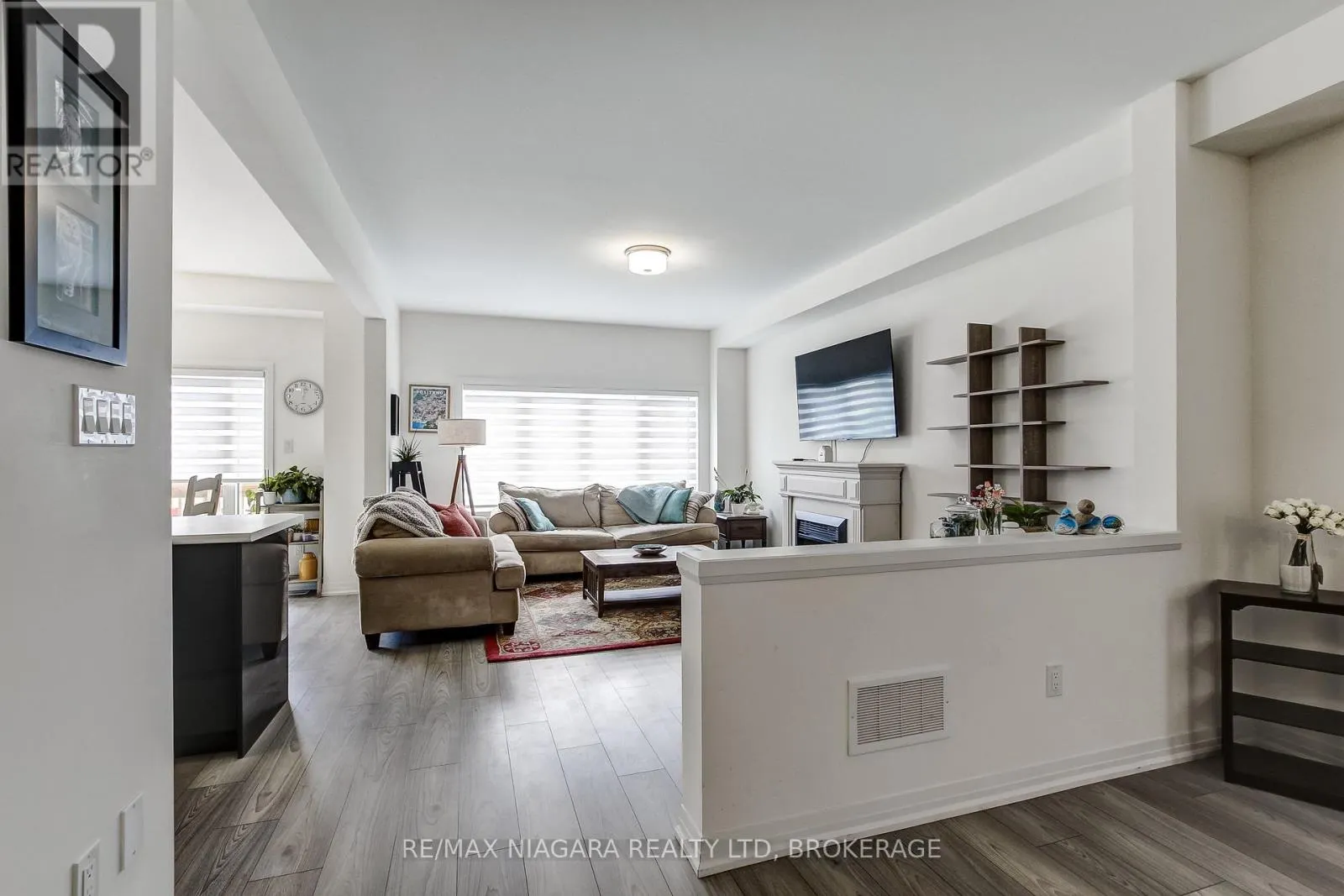 10 INGALLS AVENUE