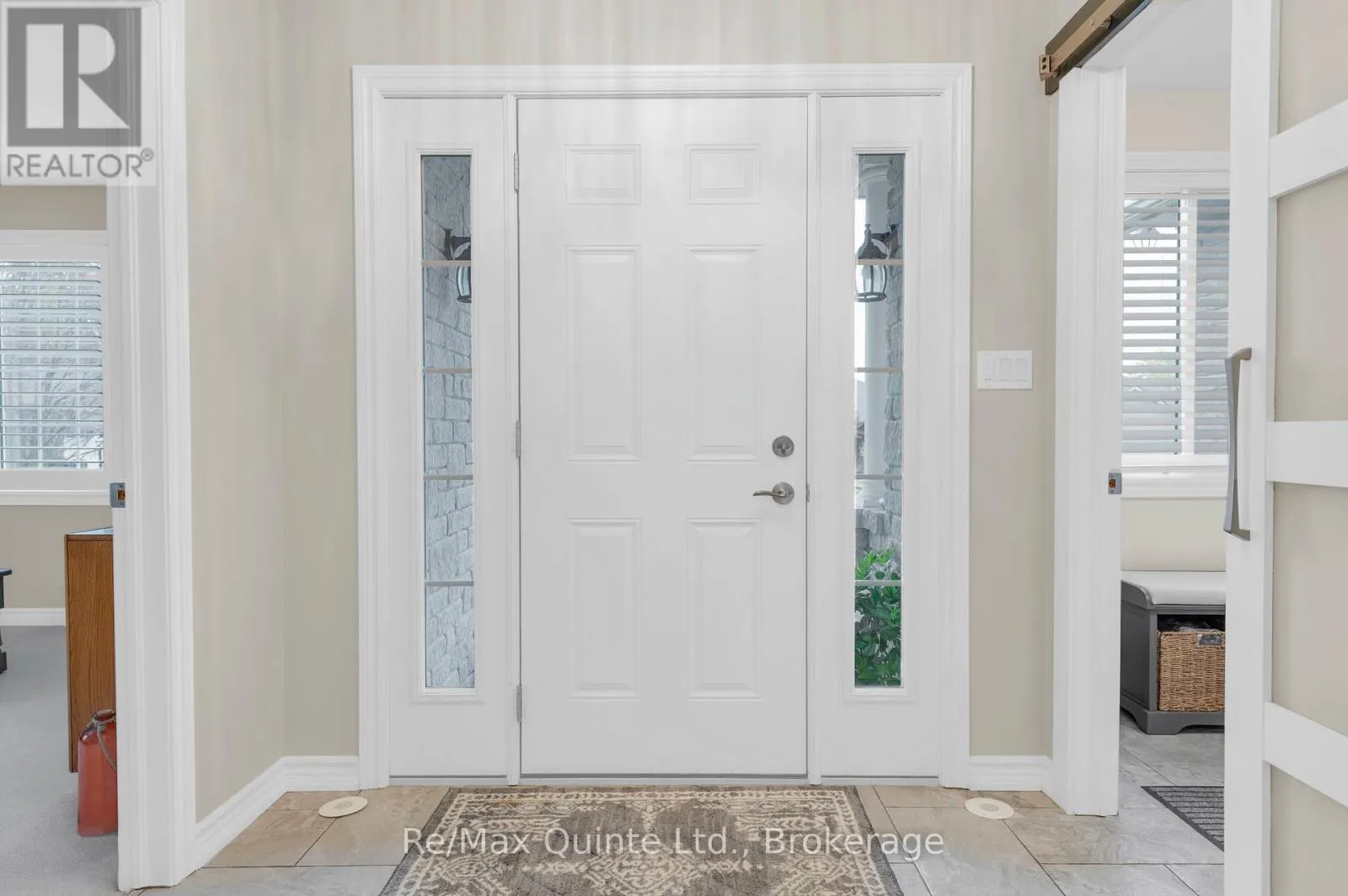 5 HICKORY COURT