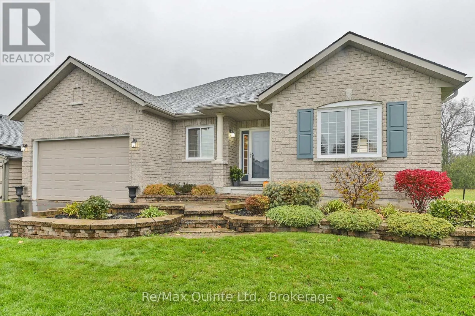 5 HICKORY COURT