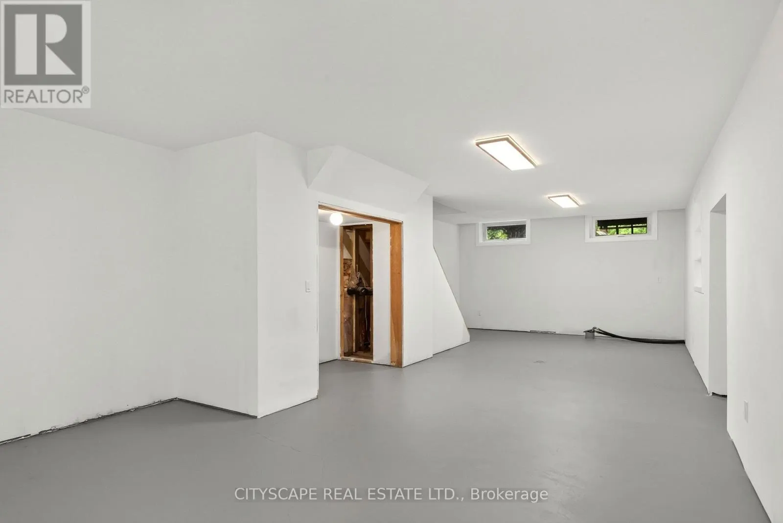 5 FIRELANE 14B ROAD
