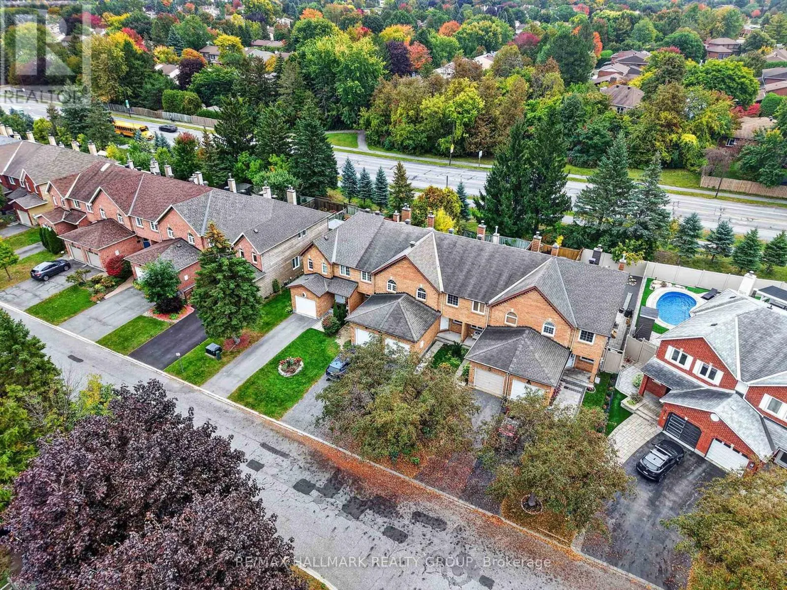 49 ROBARTS CRESCENT