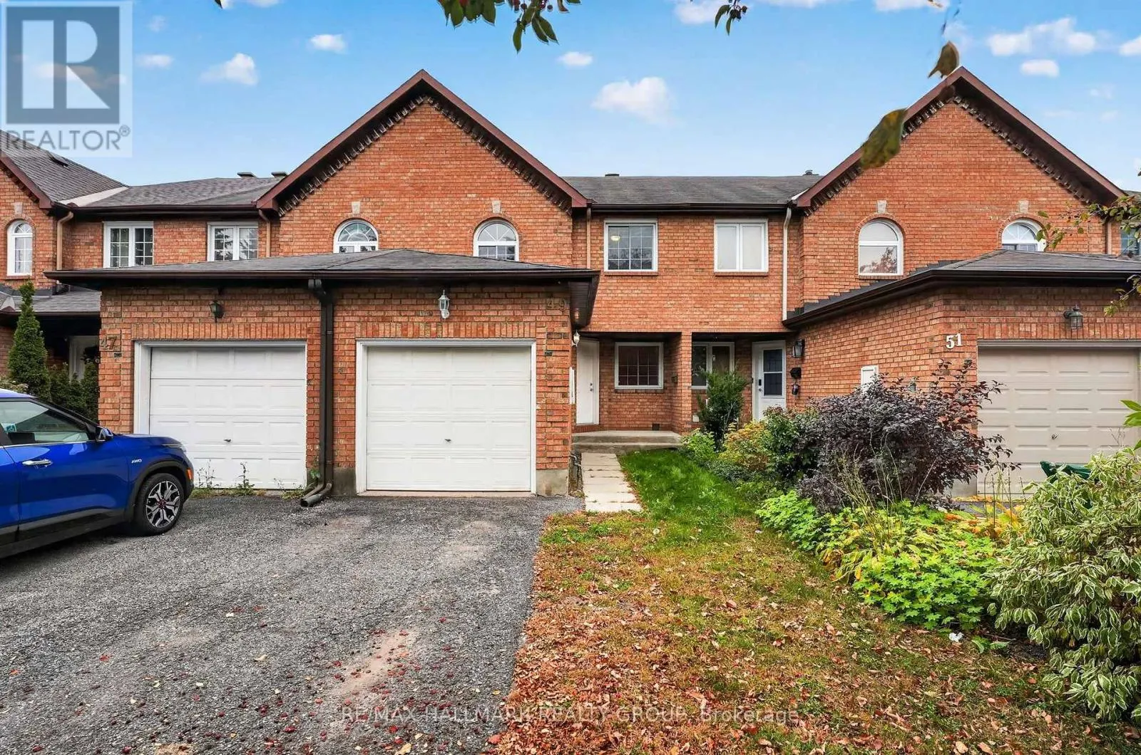 49 ROBARTS CRESCENT