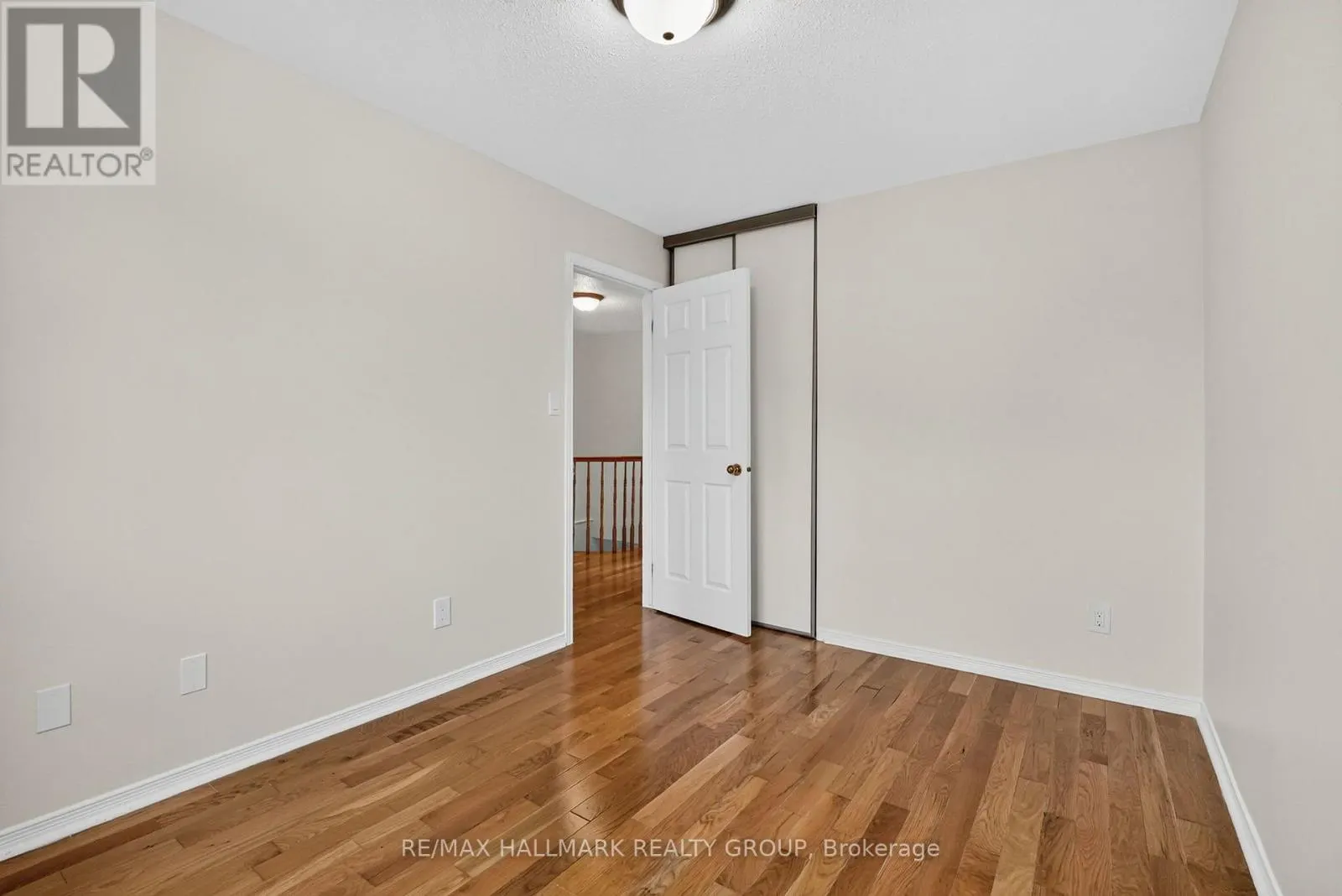 49 ROBARTS CRESCENT