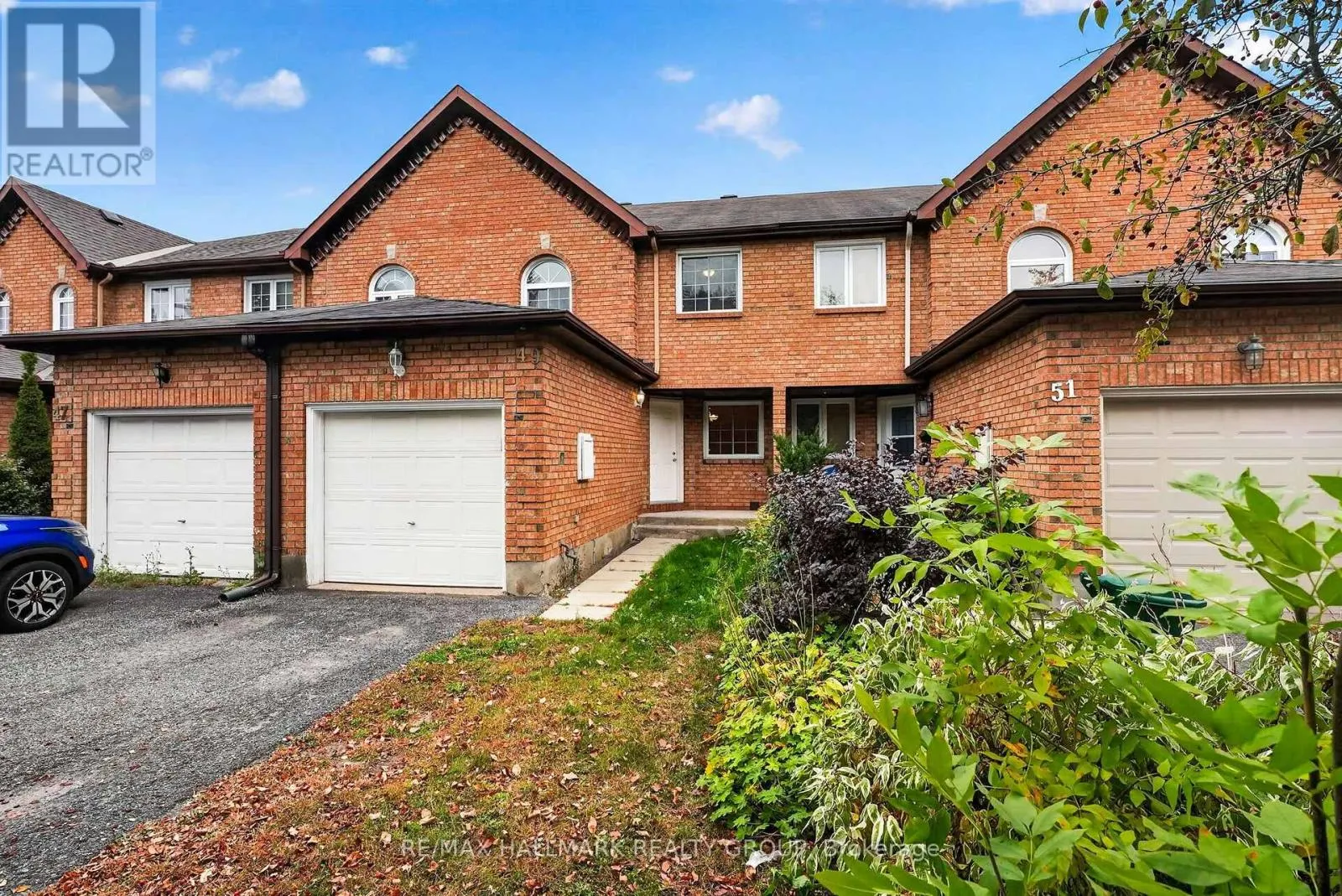 49 ROBARTS CRESCENT