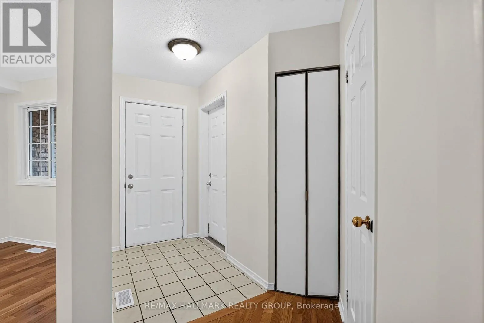 49 ROBARTS CRESCENT