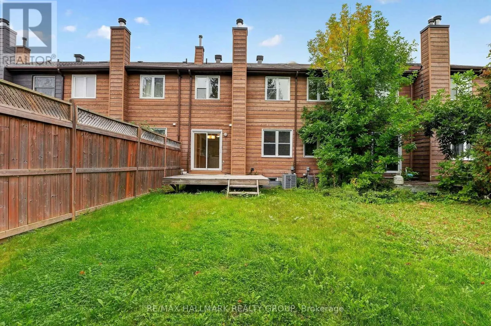 49 ROBARTS CRESCENT