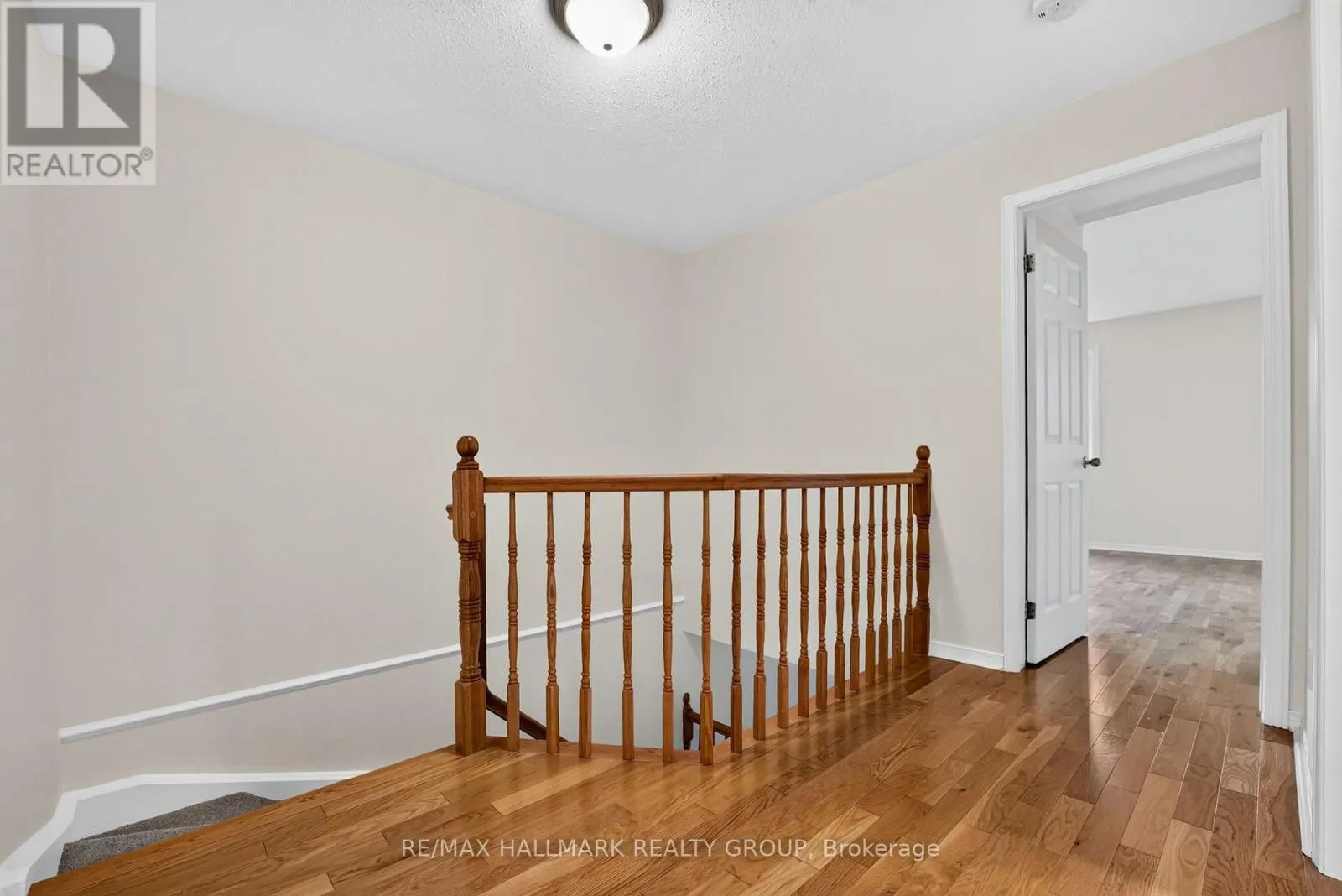 49 ROBARTS CRESCENT