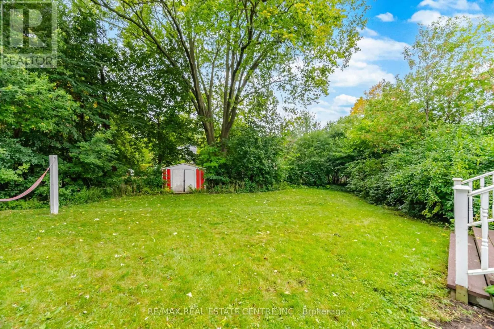 4 LINCOLN CRESCENT