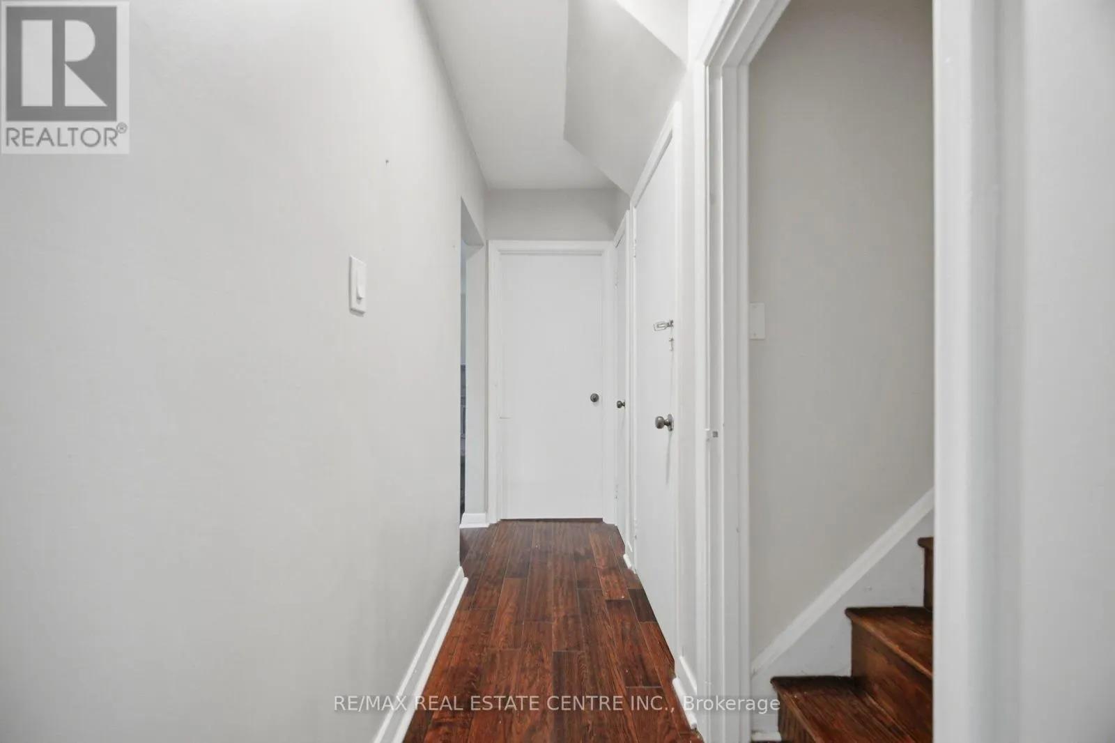 4 LINCOLN CRESCENT