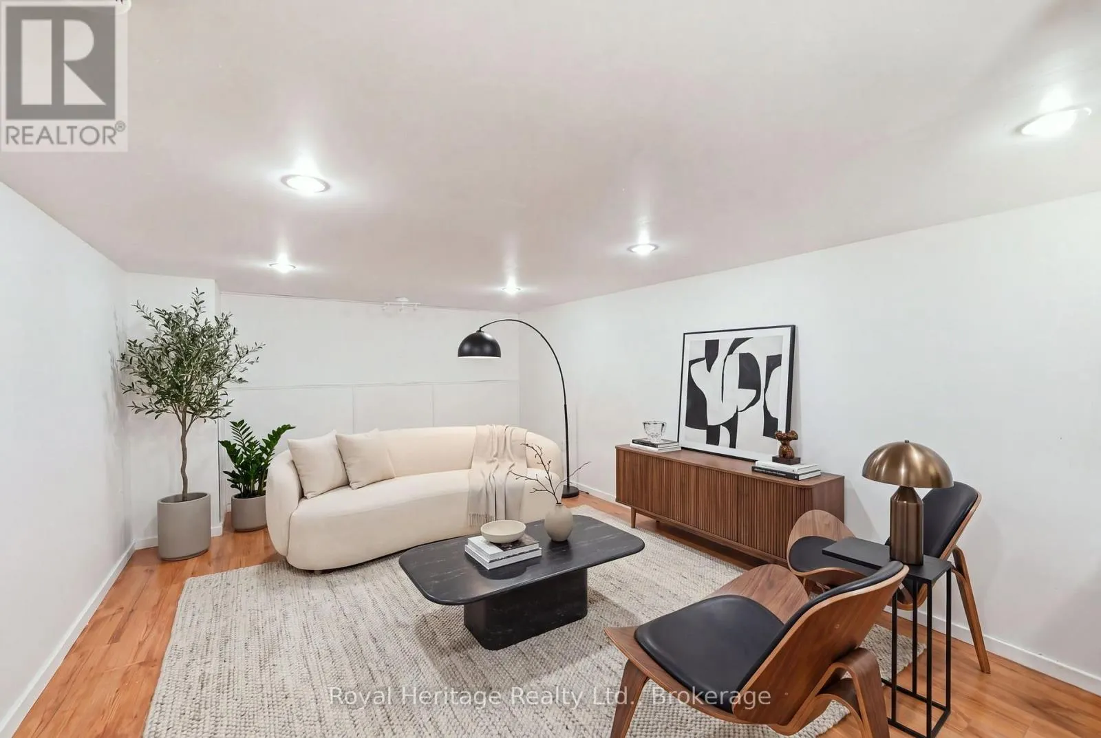 13 - 162 CROMWELL STREET #13