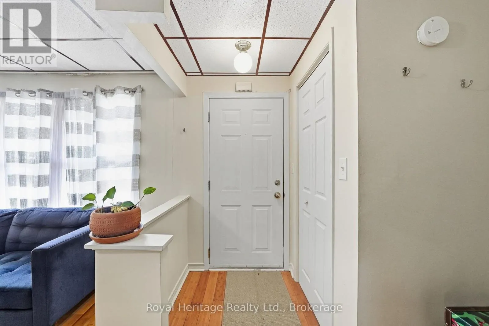 13 - 162 CROMWELL STREET #13