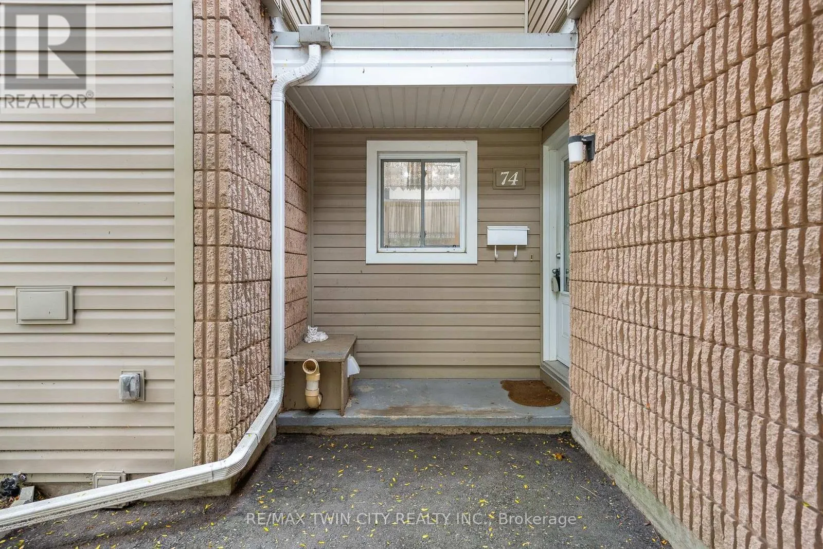 74 - 65 GLAMIS ROAD