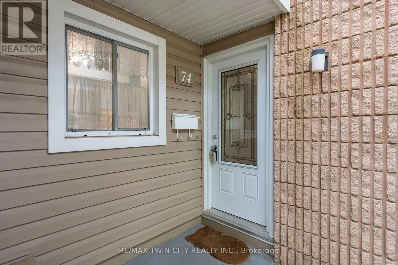 74 - 65 GLAMIS ROAD