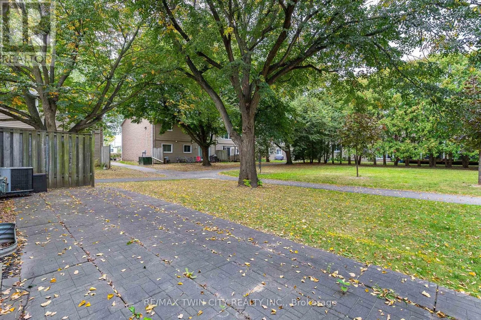 74 - 65 GLAMIS ROAD