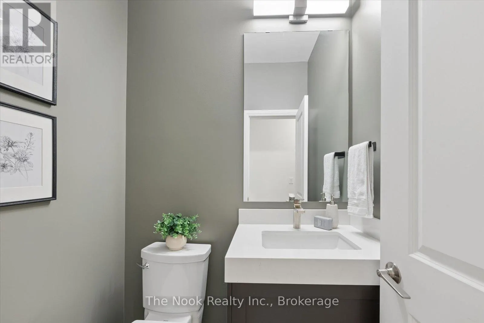 16 - 19 WEST STREET N #16