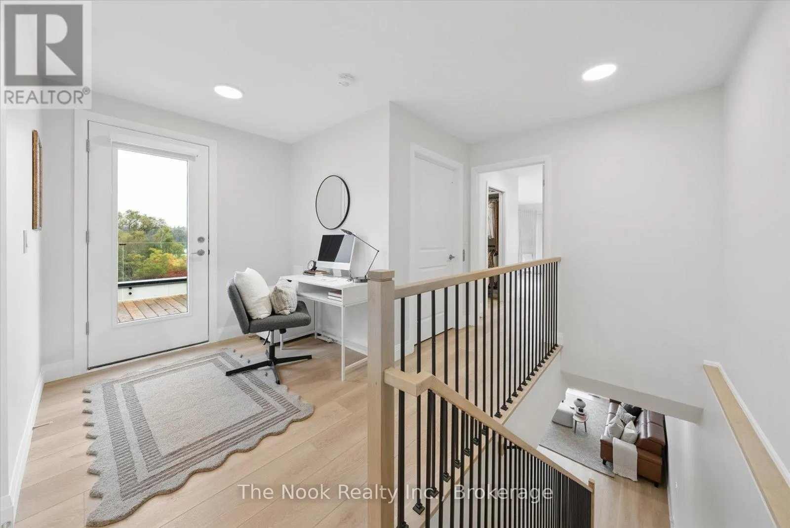 16 - 19 WEST STREET N #16
