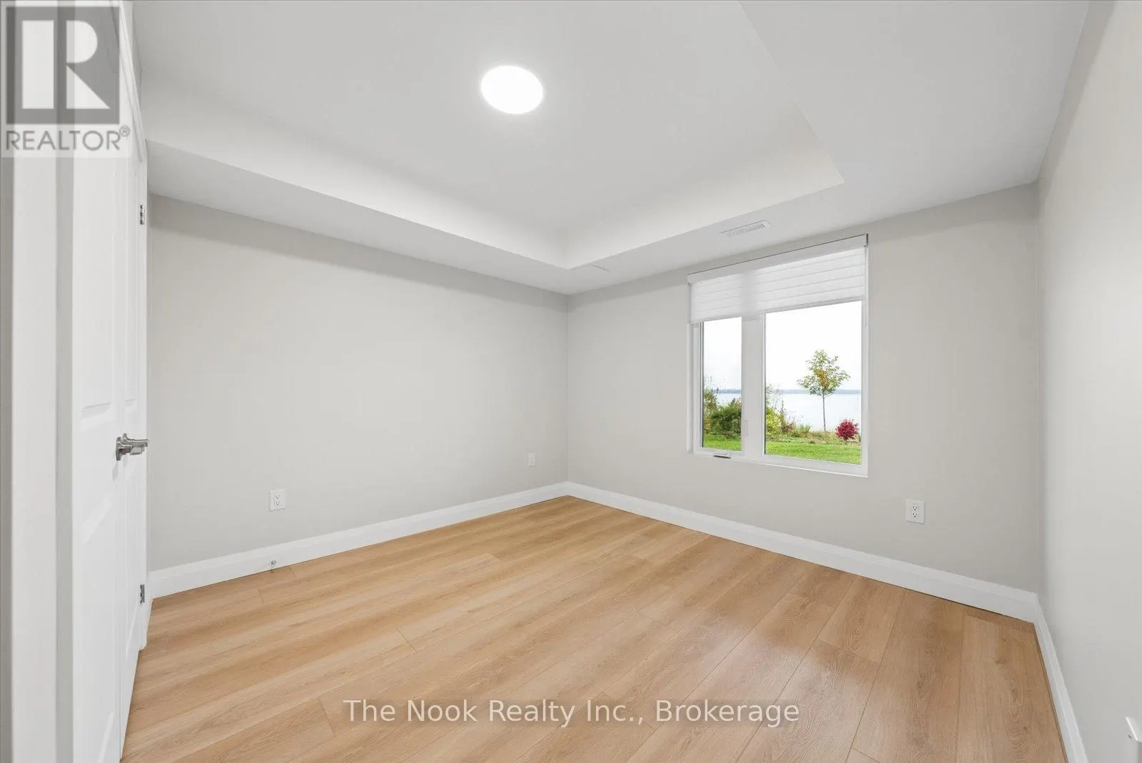 16 - 19 WEST STREET N #16