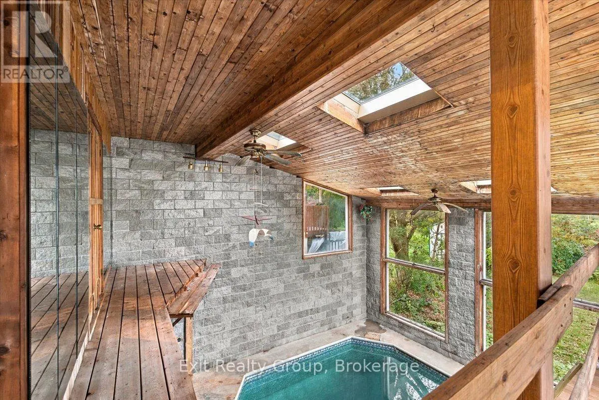 102 ORCHARD DRIVE