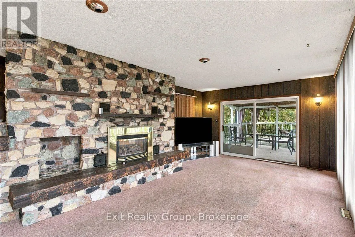102 ORCHARD DRIVE