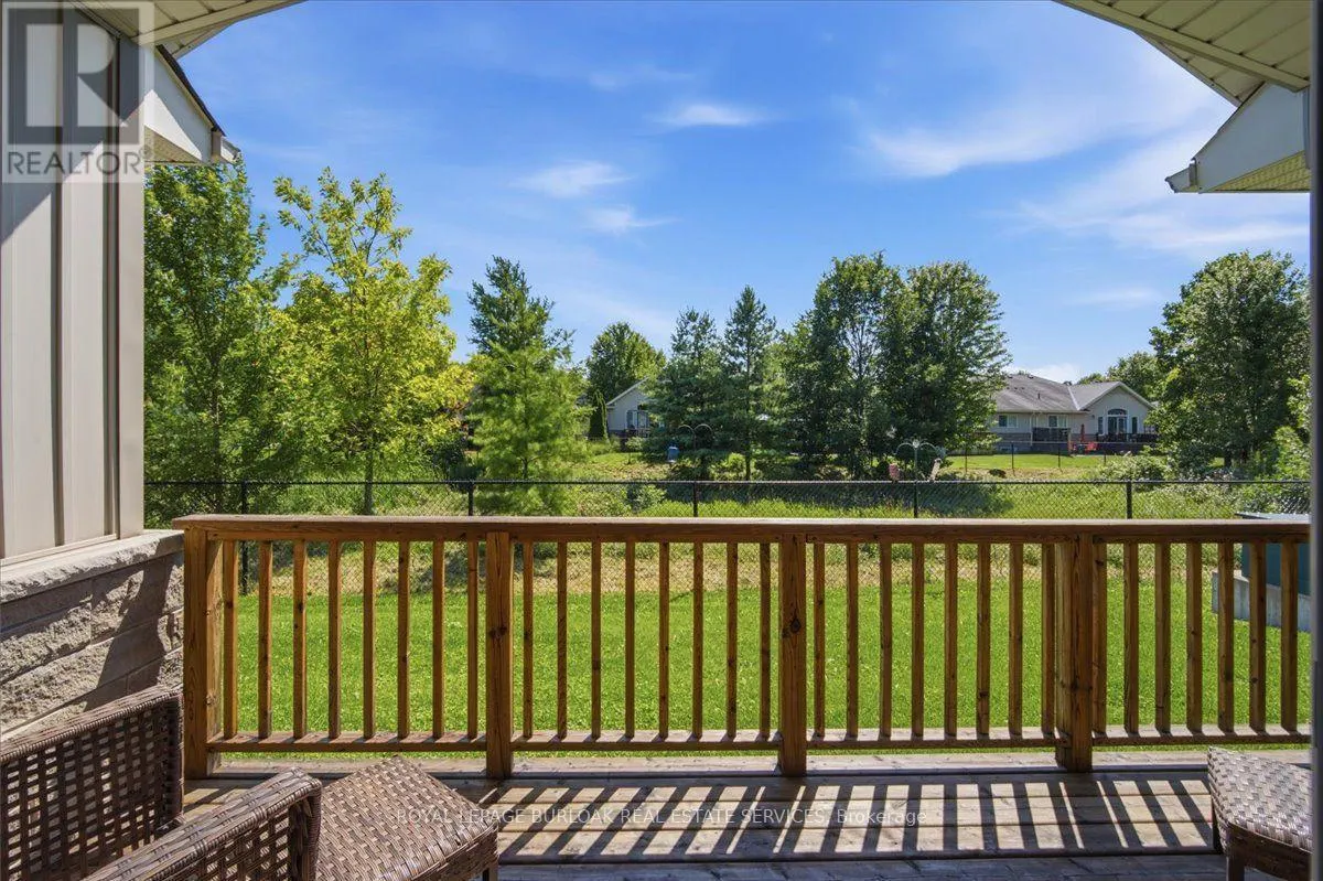 6 SUNNYDALE COURT