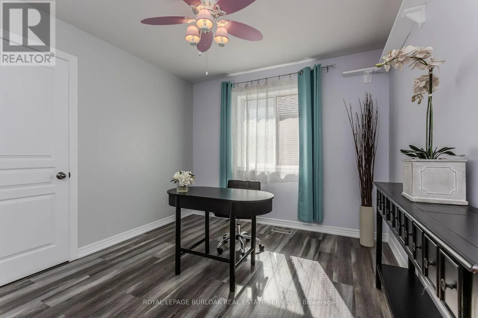 32 GREAT OAK TRAIL