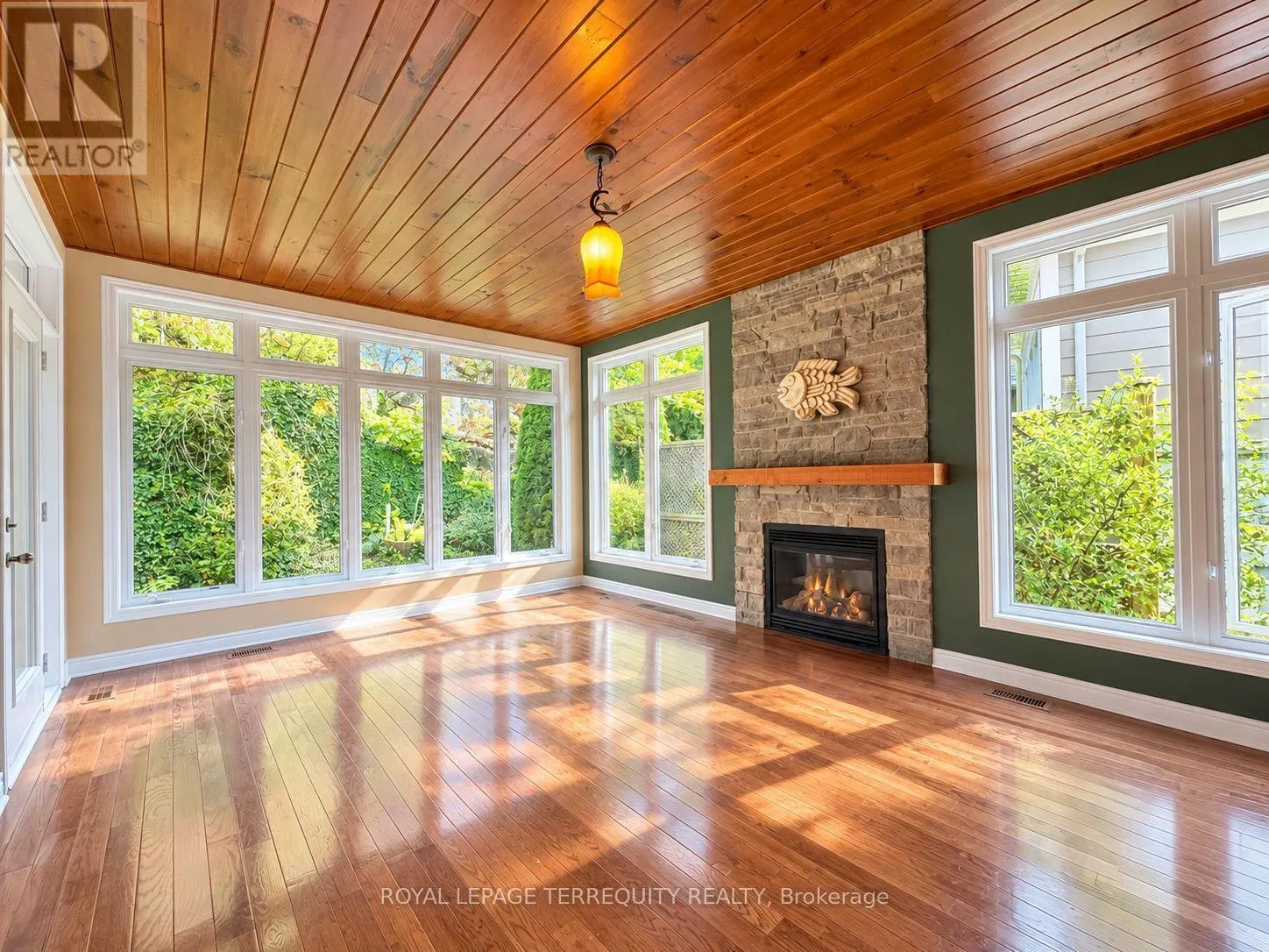 15 MUSKOKA BAY BOULEVARD