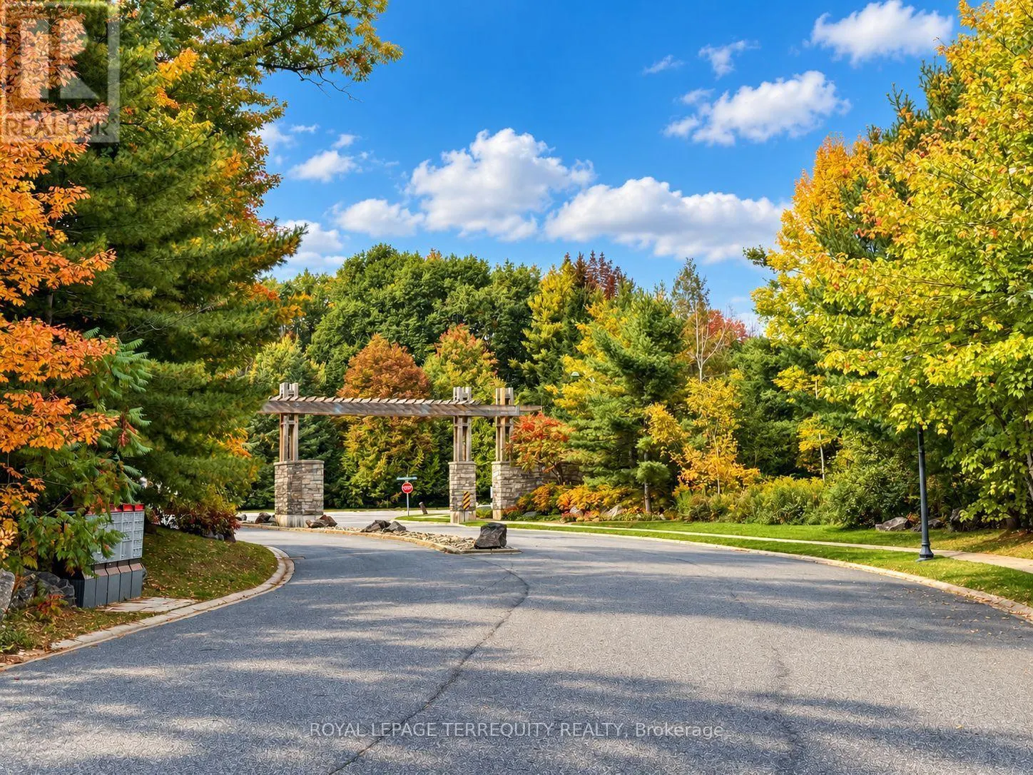 15 MUSKOKA BAY BOULEVARD