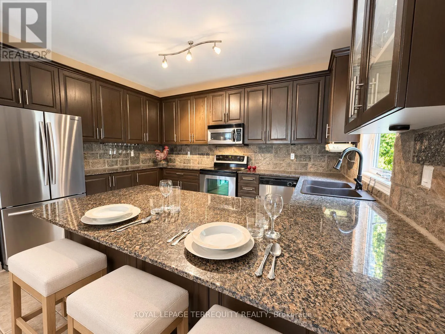 15 MUSKOKA BAY BOULEVARD