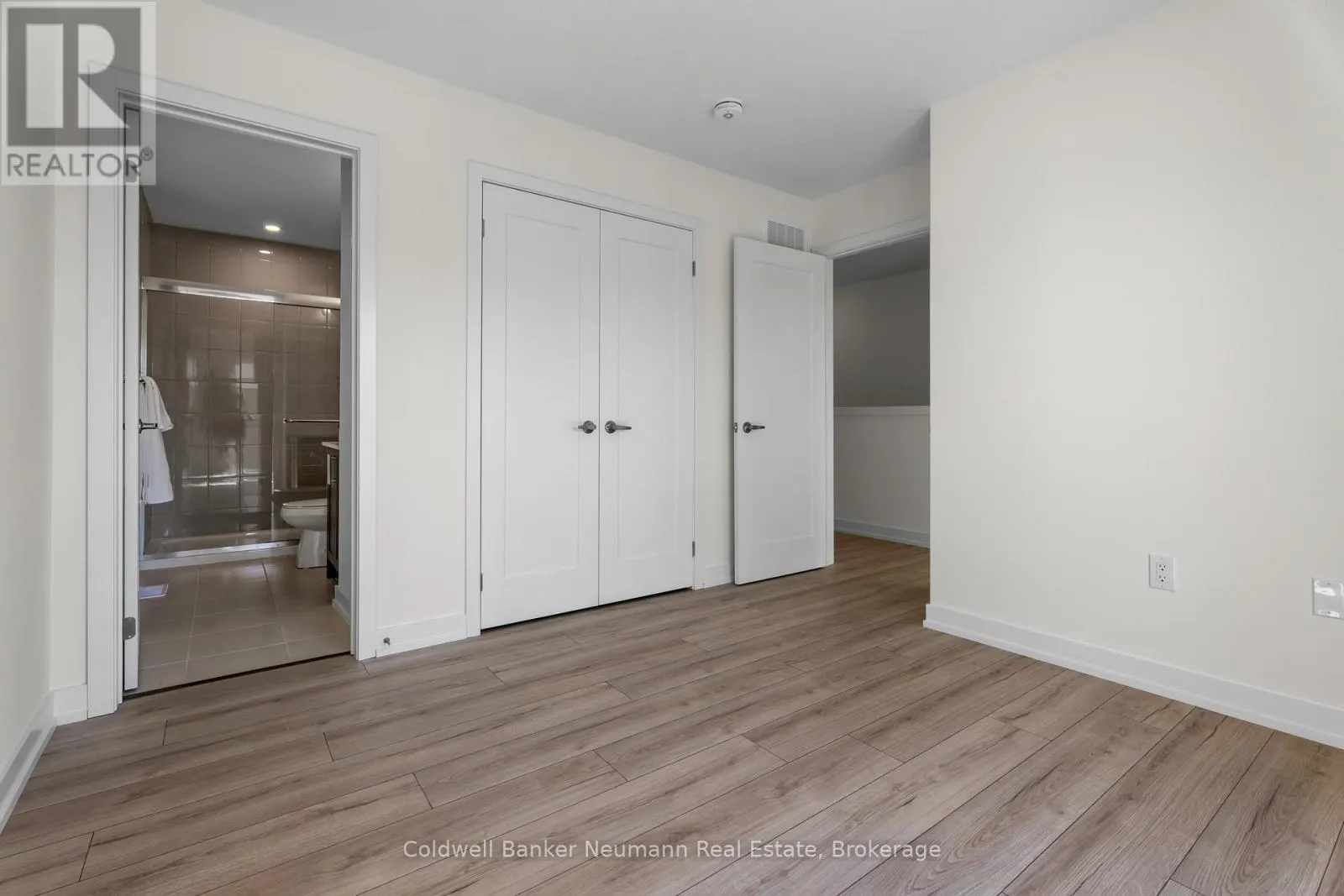 51 - 940 ST DAVID STREET N #51