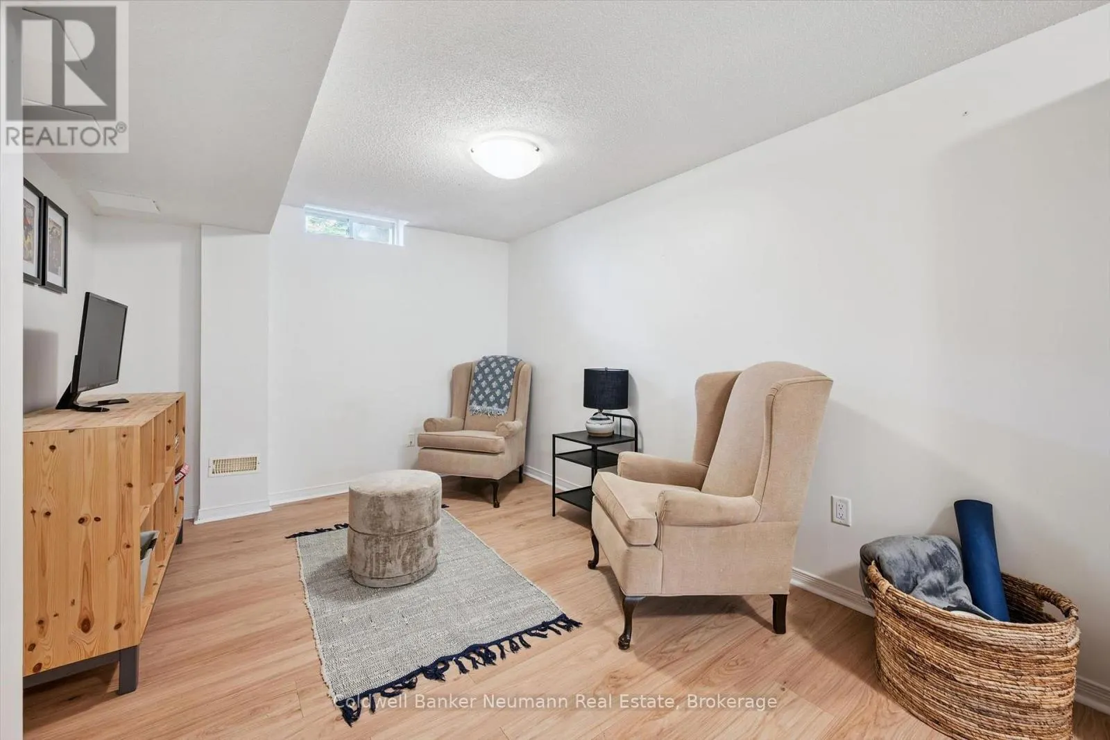 5 - 39 PTARMIGAN DRIVE #5