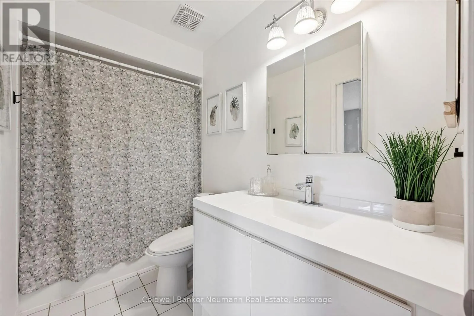 5 - 39 PTARMIGAN DRIVE #5